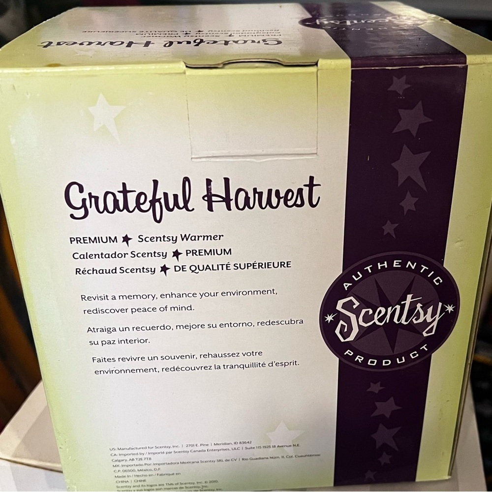 SCENTSY Full-size warmer, Grateful Harvest. Brand New, in box - Picture 3 of 3